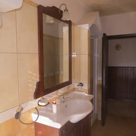 Mariolu 3 * سانتا ماريا نافاريز