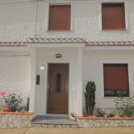 Apartment Mariolu 3 *